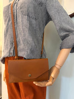 Load image into Gallery viewer, Holly Clutch - Crossbody Cognac
