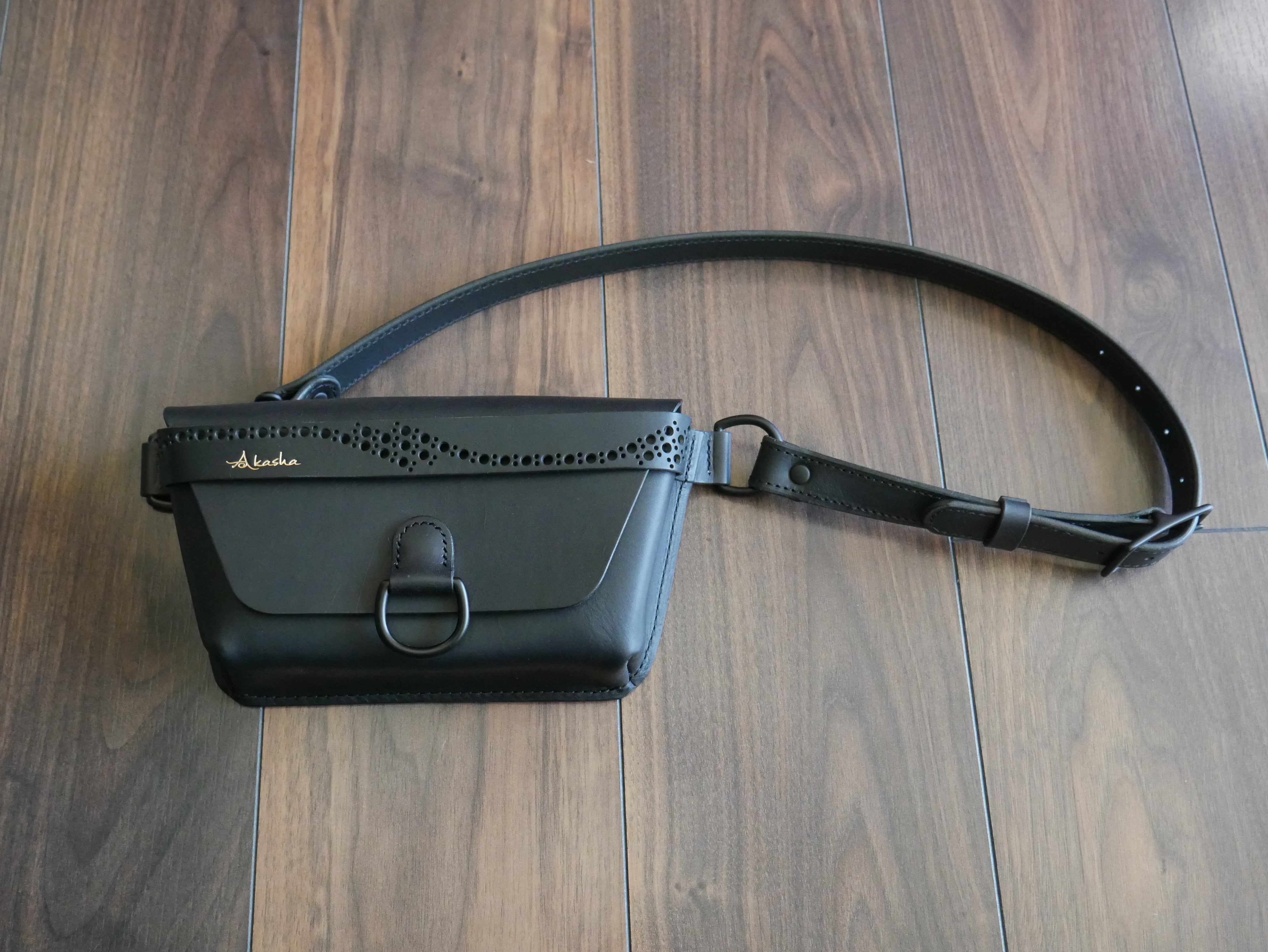 Conversion 2.0 Bag - Black Triple Wave